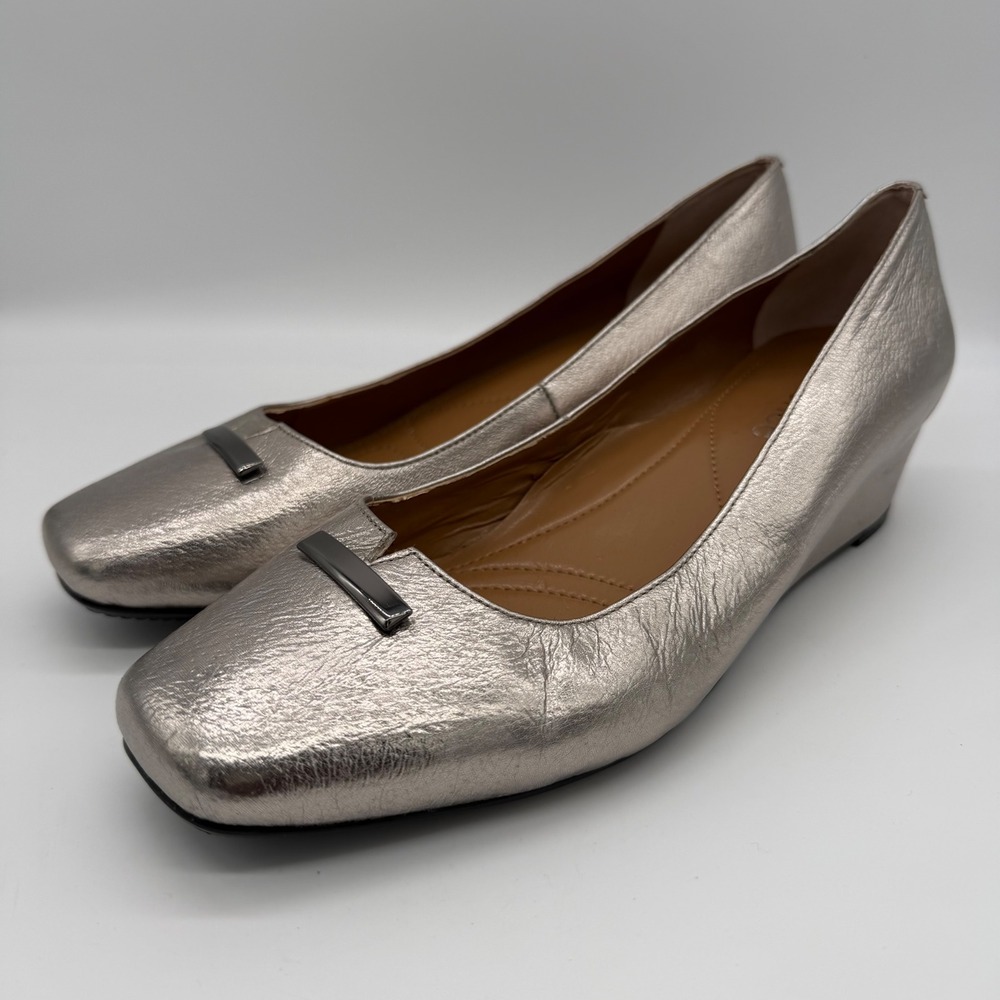 J Renee Yaralla Pewter Metallic Leather Wedge Pumps Shoes 8W